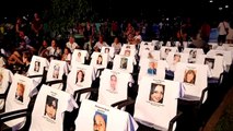 Strage di Viareggio, le sedie con i volti delle 32 vittime