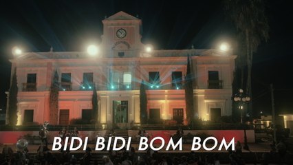 Calibre 50 - Bidi Bidi Bom Bom (LETRA/En Vivo)