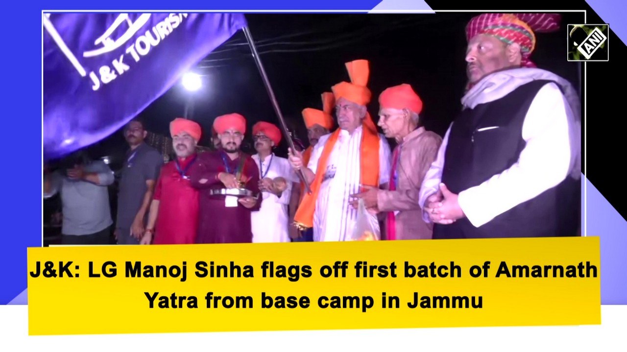 L-G Manoj Sinha flags off first batch of Amarna...
