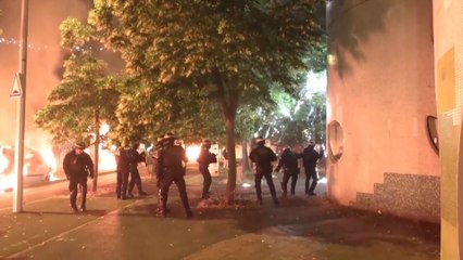 استمرار المناوشات في فرنسا بعد مقتل شاب على يد الشرطة