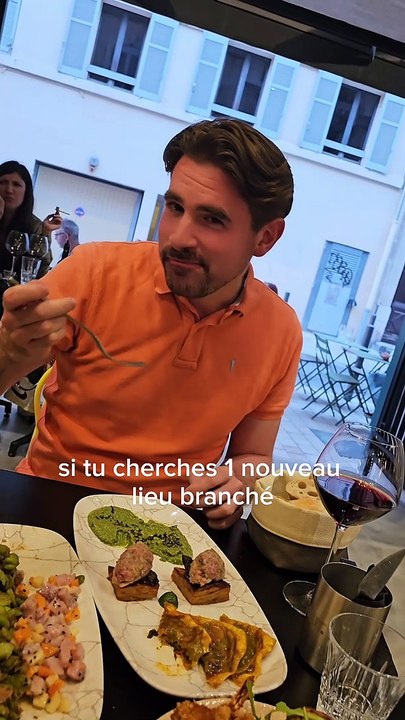 Bonne Adresse Restaurant à Marseille : découvre le Rhinocéros près du vieux port.