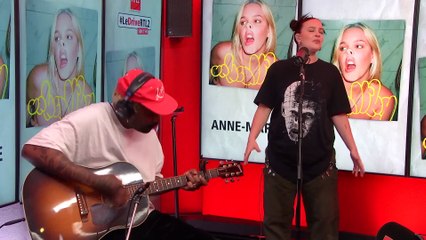 LIVE - Anne-Marie interprète "UNHEALTHY" dans #LeDriveRTL2 (30/06/23)