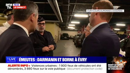 Élisabeth Borne et Gérald Darmanin sont au commissariat d'Évry-Courcouronnes pour échanger avec les forces de l'ordre