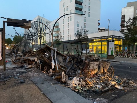 Mort de Nahel : de gros dégâts à Nantes après une nuit de violences urbaines