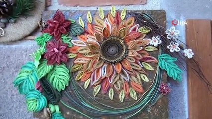 Les femmes de Manisa créent des œuvres avec de l'art en filigrane sur papier