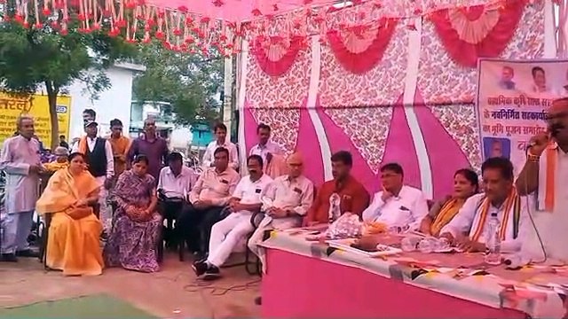 भाटापारा कृषि उपज मंडी किसानों के हित में काम कर रही : गिरीश देवांगन