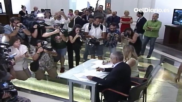 María Guardiola (PP) firma un acuerdo de Gobierno con Vox en Extremadura