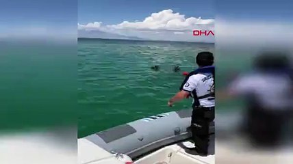 Van Gölü’nde akıntıya kapılan 2 arkadaş boğuldu