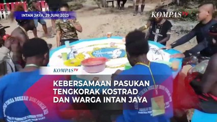 Momen Kebersamaan Pasukan Tengkorak Kostrad TNI dan Warga Intan Jaya Papua