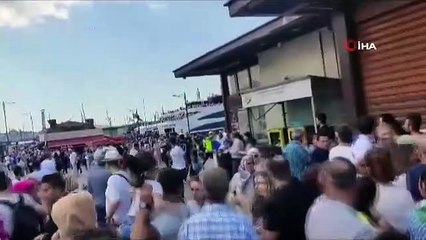 Combat « à l'arraché de passagers » à Eminönü devant la caméra : la police a ouvert le feu en l'air