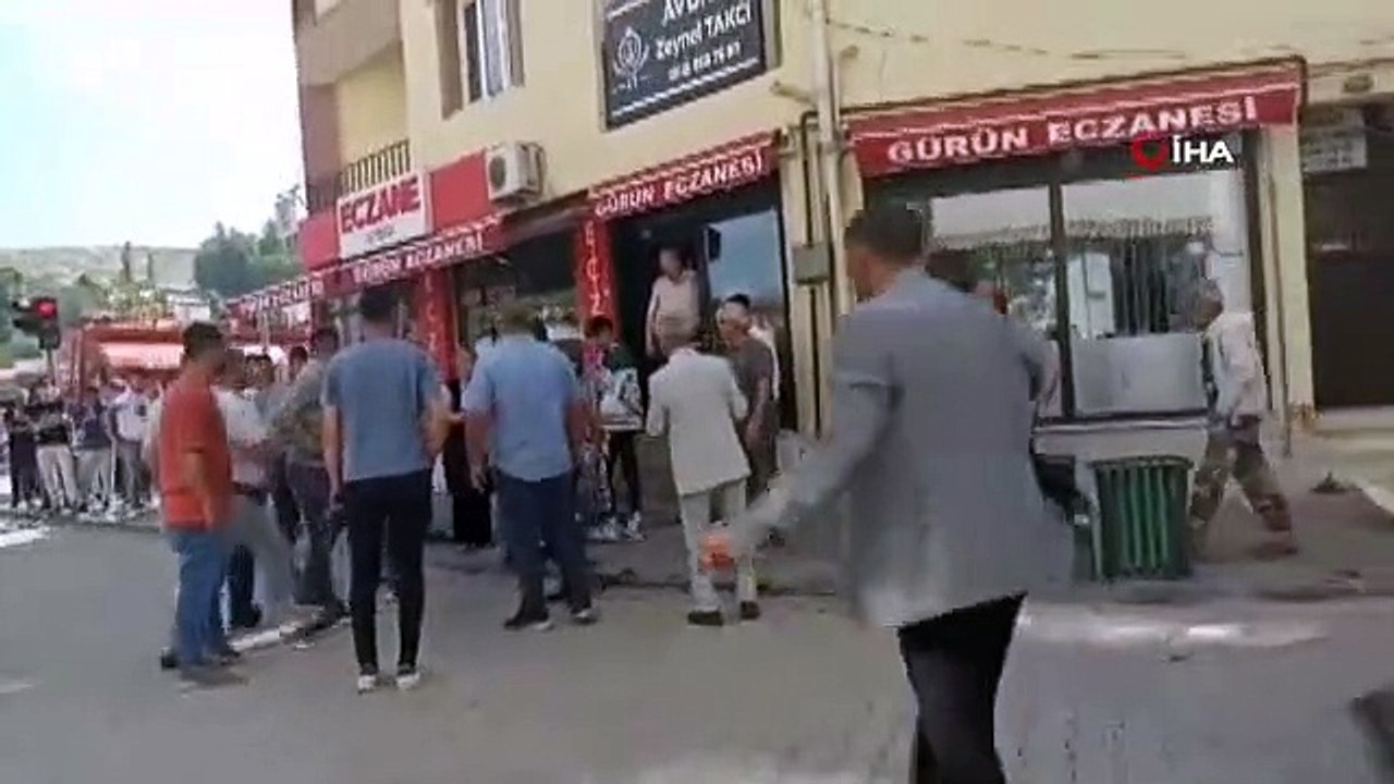 La bagarre entre proches s'est transformée en champ de bataille： 5 blessés, 2 gravement