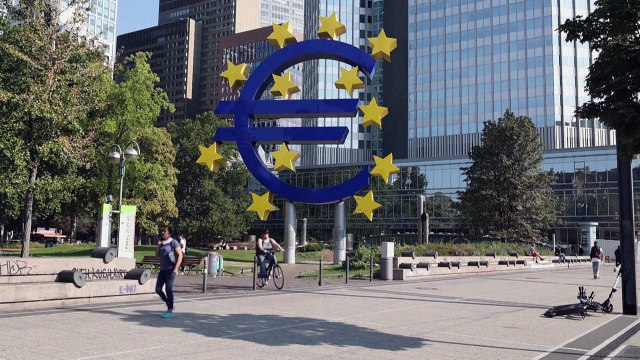 Inflação na zona do euro cai em junho, mas não o suficiente para o BCE