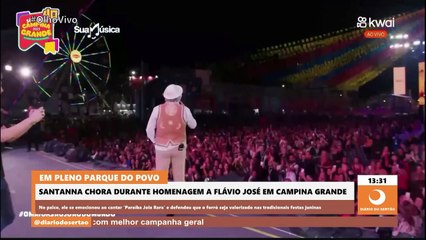 No Parque do Povo, Santanna chora durante homenagem a Flávio José em Campina Grande
