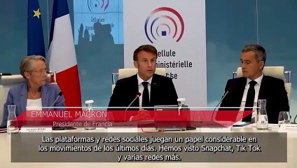 Macron insta a TikTok a eliminar el "contenido más sensible" sobre las protestas en Francia