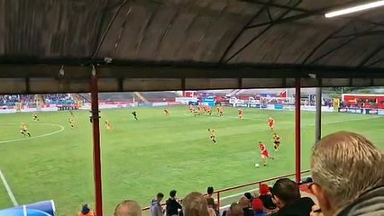 Adam O'Reilly sent off against Shels