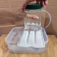 Make water flow continuously from plastic bottles - YouTube