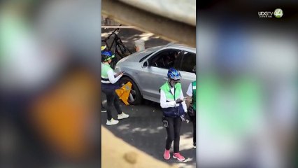 Conductor que dañó un inmovilizador tendría que pagar 32 mil pesos y será denunciado