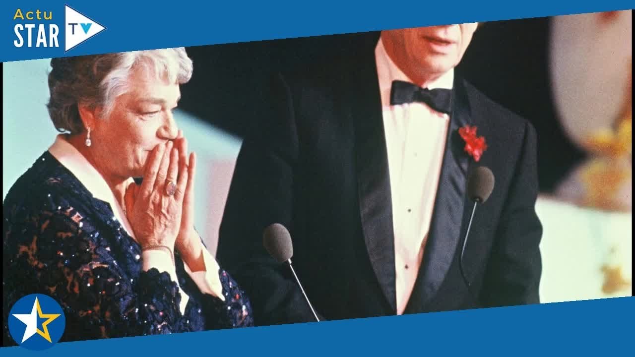Maison de stars - Yves Montand et Simone Signoret, leur château blanc : un paradis normand qui "repr
