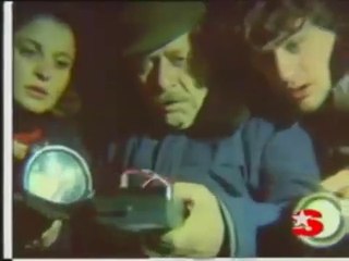 Download Video: 1983 Badi ( Türk E.T Filmi ) EFSANE TÜRK FİLMİ İZLE