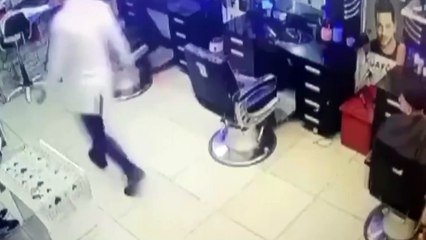 Deprem oluyor zanneden vatandaş herkesi korkuttu
