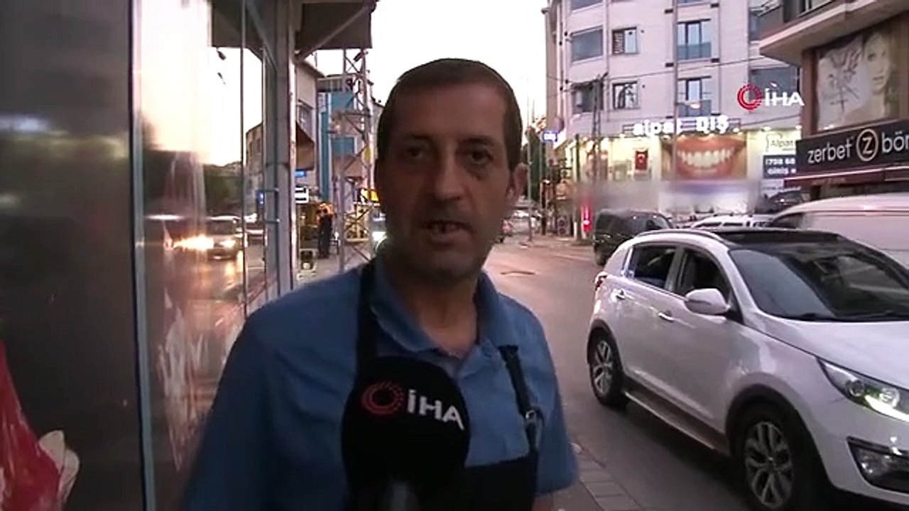 Als in Istanbul „schmeichelnde Frauen“ erwischt wurden, zog sie sich mitten auf der Straße aus und machte ihre Toilette