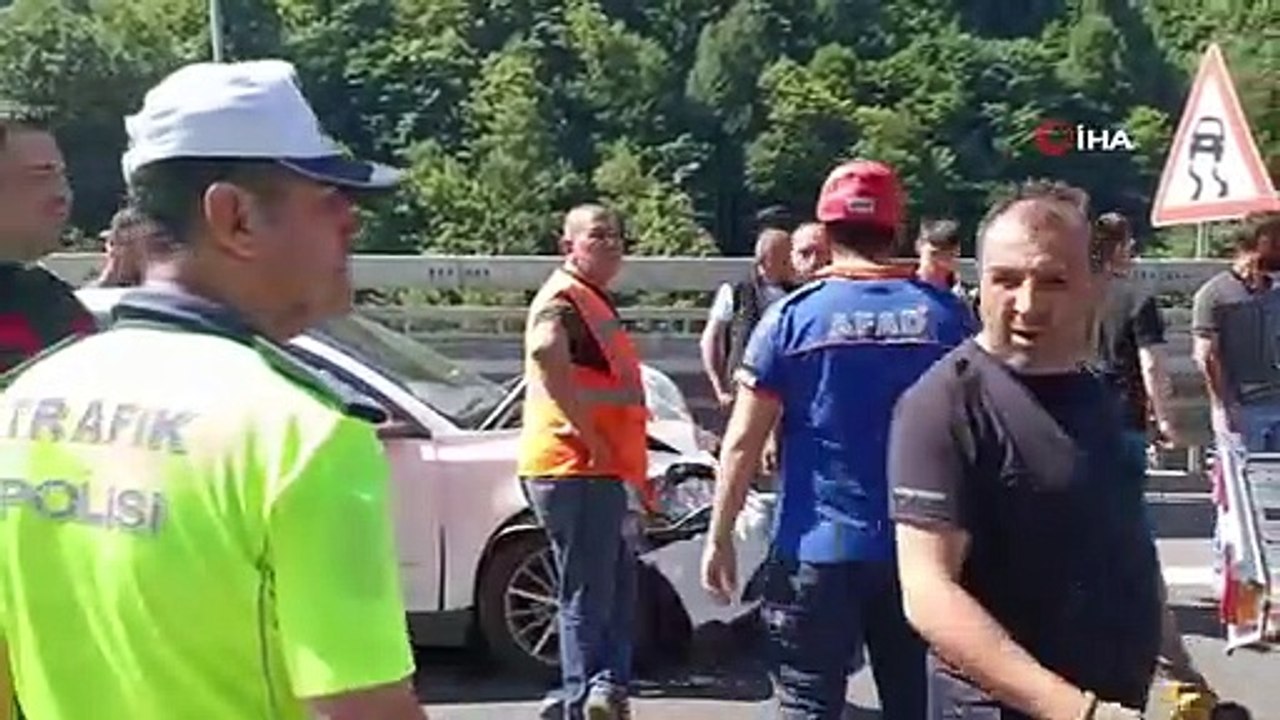 Kettenunfall mit 18 Fahrzeugen am Grenzübergang TEM Highway Bolu: 10 Verletzte