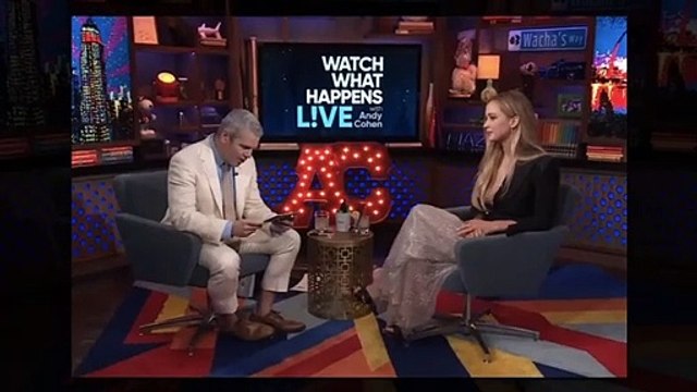 Die berühmte Schauspielerin Jennifer Lawrence gab Jahre später zu: „Ich habe mit dem Regisseur geschlafen.“