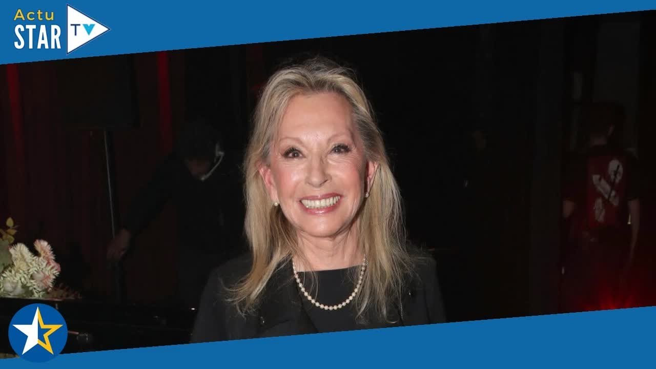 VIDEO Véronique Sanson au mariage de son charmant fils Christopher : émotion et retrouvailles avec s