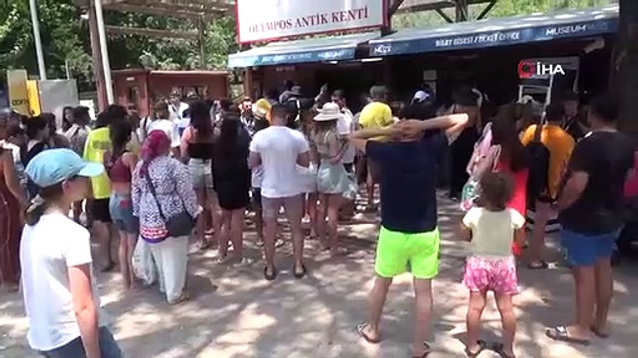 Während der Feiertage werden in Olympos und Adrasan täglich 6 LKWs mit Müll eingesammelt