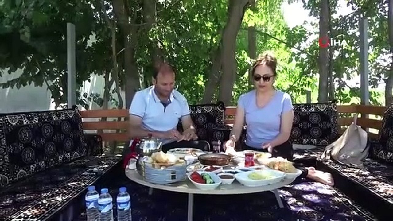 Zum Frühstück treffen sich lokale Produkte aus Iğdır