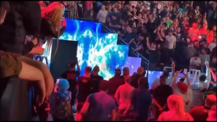 Roman Reigns *LIVE ENTRANCE* in London during WWE Smackdown : June 30, 2023