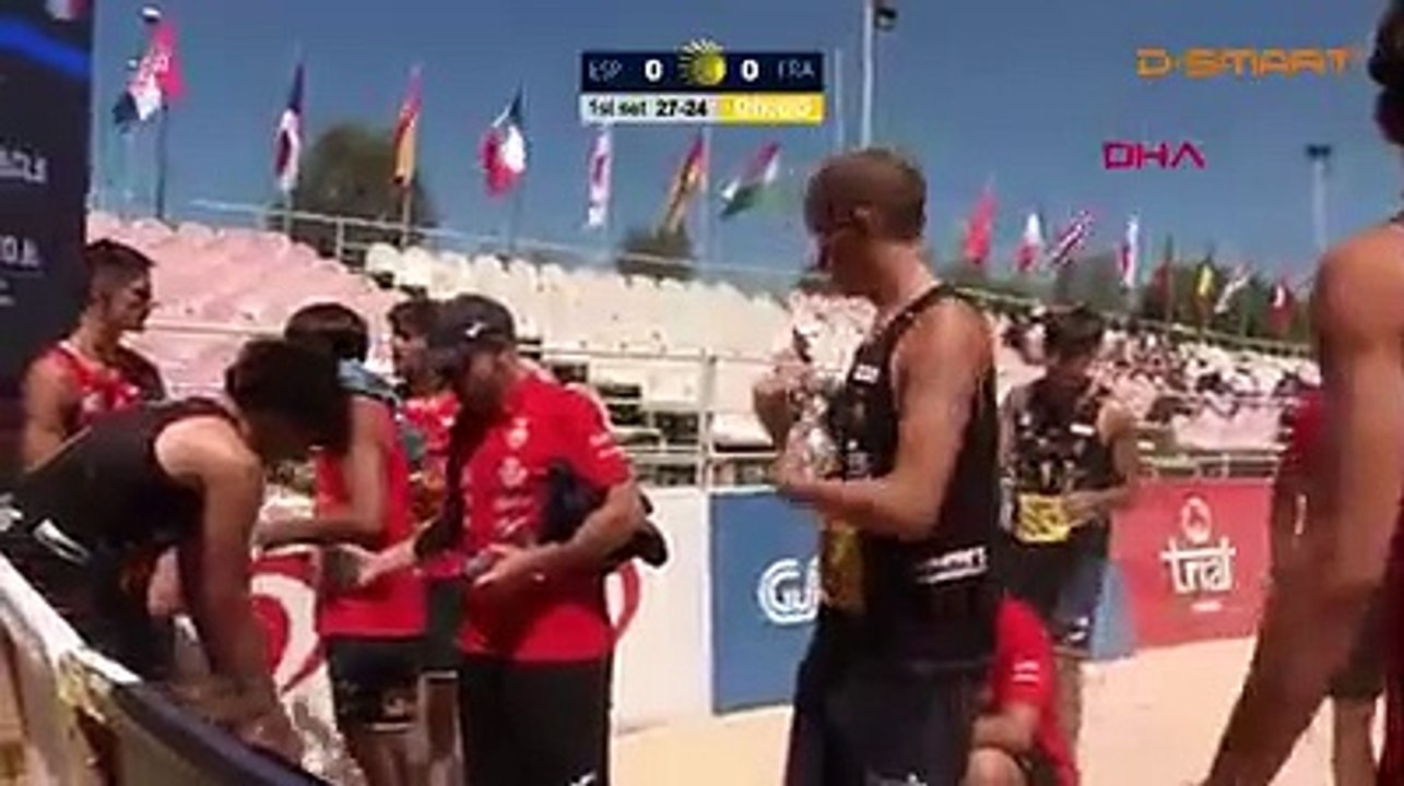 EHF Avrupa U17 Plaj Hentbolu Şampiyonası'nda milliler, klasman maçlarına kaldı