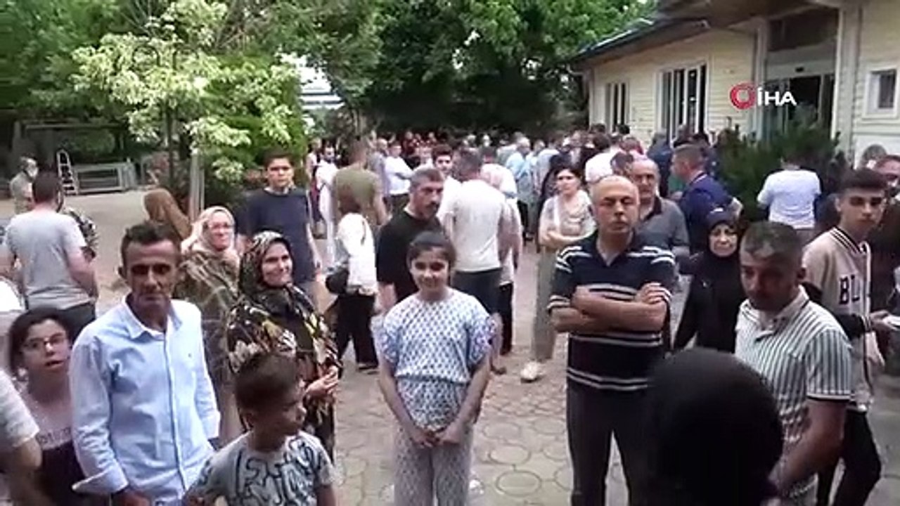 Les propriétaires de bouchers qui ont donné de la viande congelée à ceux qui attendaient de la viande sacrifiée ont été envoyés au palais de justice