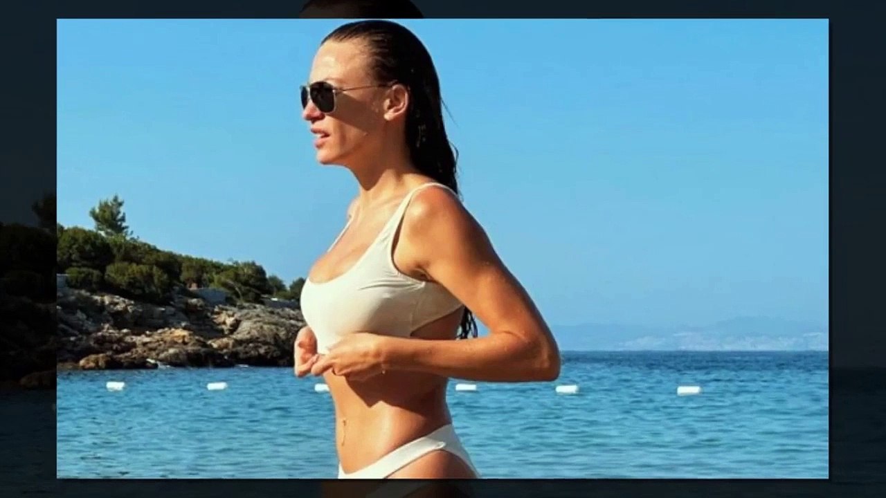 Les poses spéciales en bikini de Serenay Sarıkaya pour son anniversaire ont secoué les réseaux sociaux