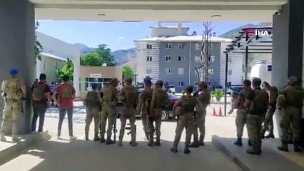 Sason'da husumetli iki aile arasında silahlı kavga: 3 kişi yaralandı