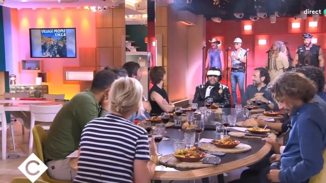 malaise entre Anne-Elisabeth Lemoine et le chanteur de Village People