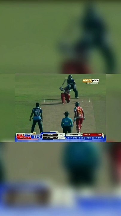 Tillakaratne Dilshan reverse sweep against Shakib Al Hasan in BPL #shakibalhasan #dilshan #bpl
