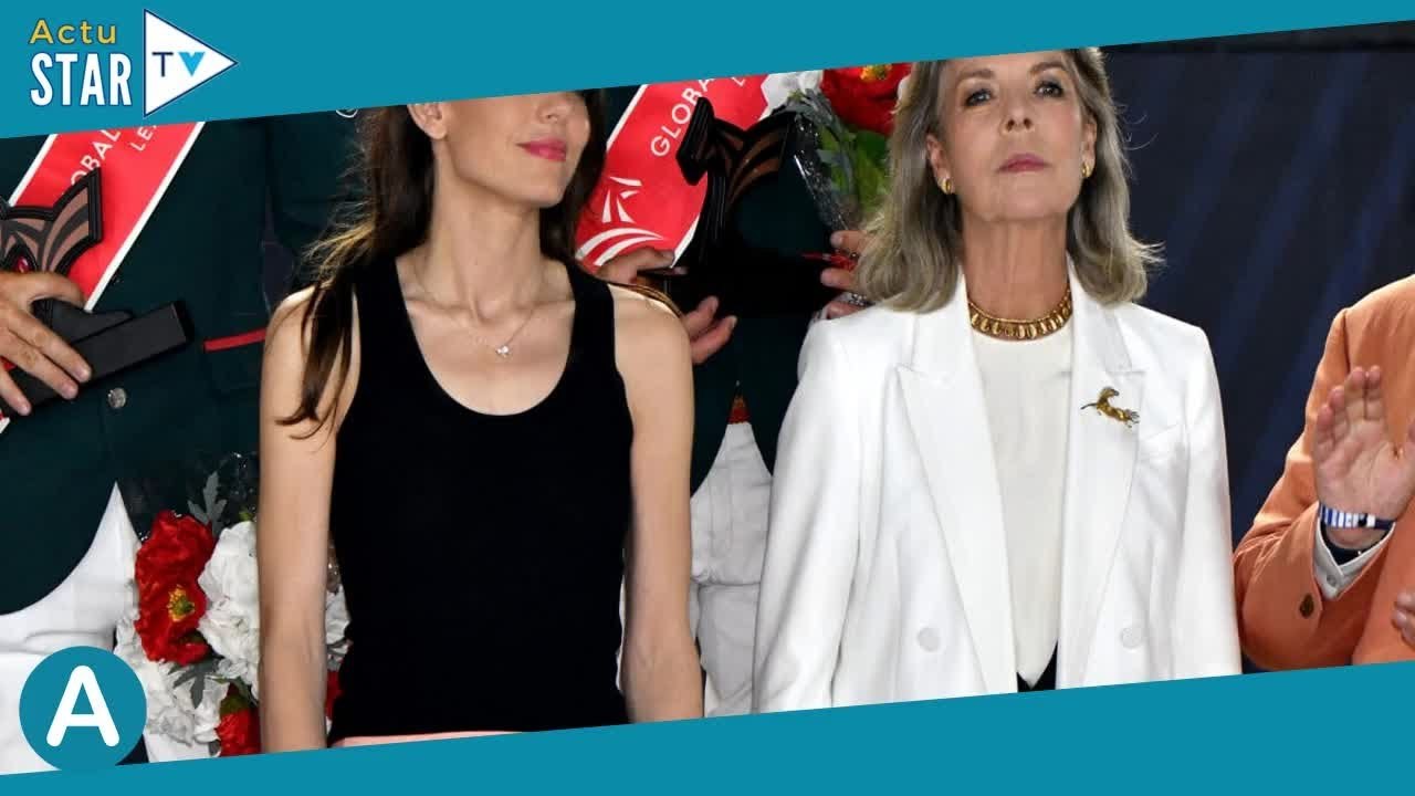 Charlotte Casiraghi dévoile ses épaules aux côtés de sa mère, Caroline de Monaco ultra chic pour un