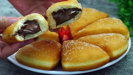 No oven! How come I didn't know this recipe before! Very soft and easy