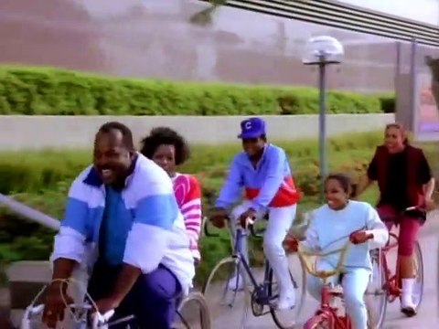 Alle unter einem Dach S01E14-Der König der Törtchen