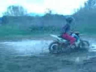 moto boue