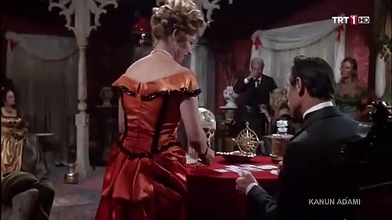 Kanun Adamı (1971)