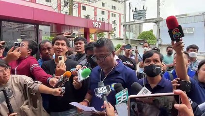 หวิดปะทะ! "ศปปส." บุกรัง "ก้าวไกล" ถามปม "โรม" เสนอเปลี่ยนวันชาติ (มีคลิป)