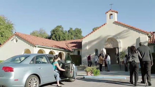 Un homme entre ma fille et moi Bande-annonce (EN)