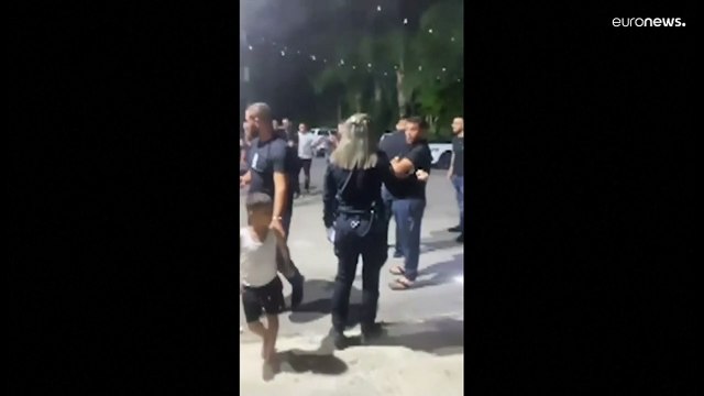 إسرائيل تشن ضربات جوية في محيط حمص بعد سقوط صاروخ سوري جنوب إسرائيل