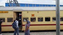 Indian Railway : जनरल कोच में सफर करने वाले यात्रियों को मिलेगा 20 रुपए में खाना