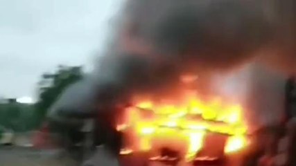 बैतूल: पार्लर में लगी आग, लाखों का सामान जलकर खाक....जानिए वजह ?