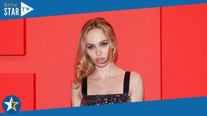 "Nous sommes tombés amoureux" : Lily-Rose Depp pose avec son célèbre partenaire, rencontré avant une