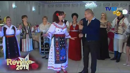 Elena Platica si Costel Atanasof - M-ai mintit Costica iara (Revelion TV SE 2019)