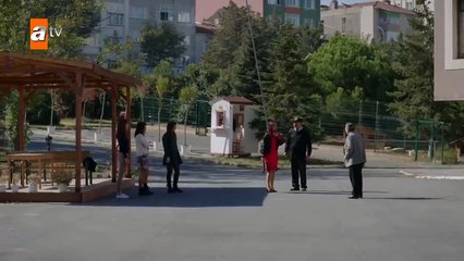 332-Huerfanas (Kirgin Cicekler), en español